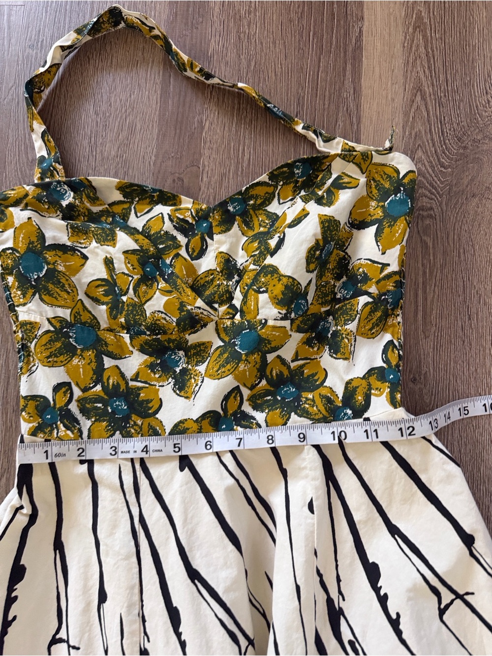Halter Chartreuse Floral Midi Dress in White, Mustard & Green artsy style - Picture 6 of 12